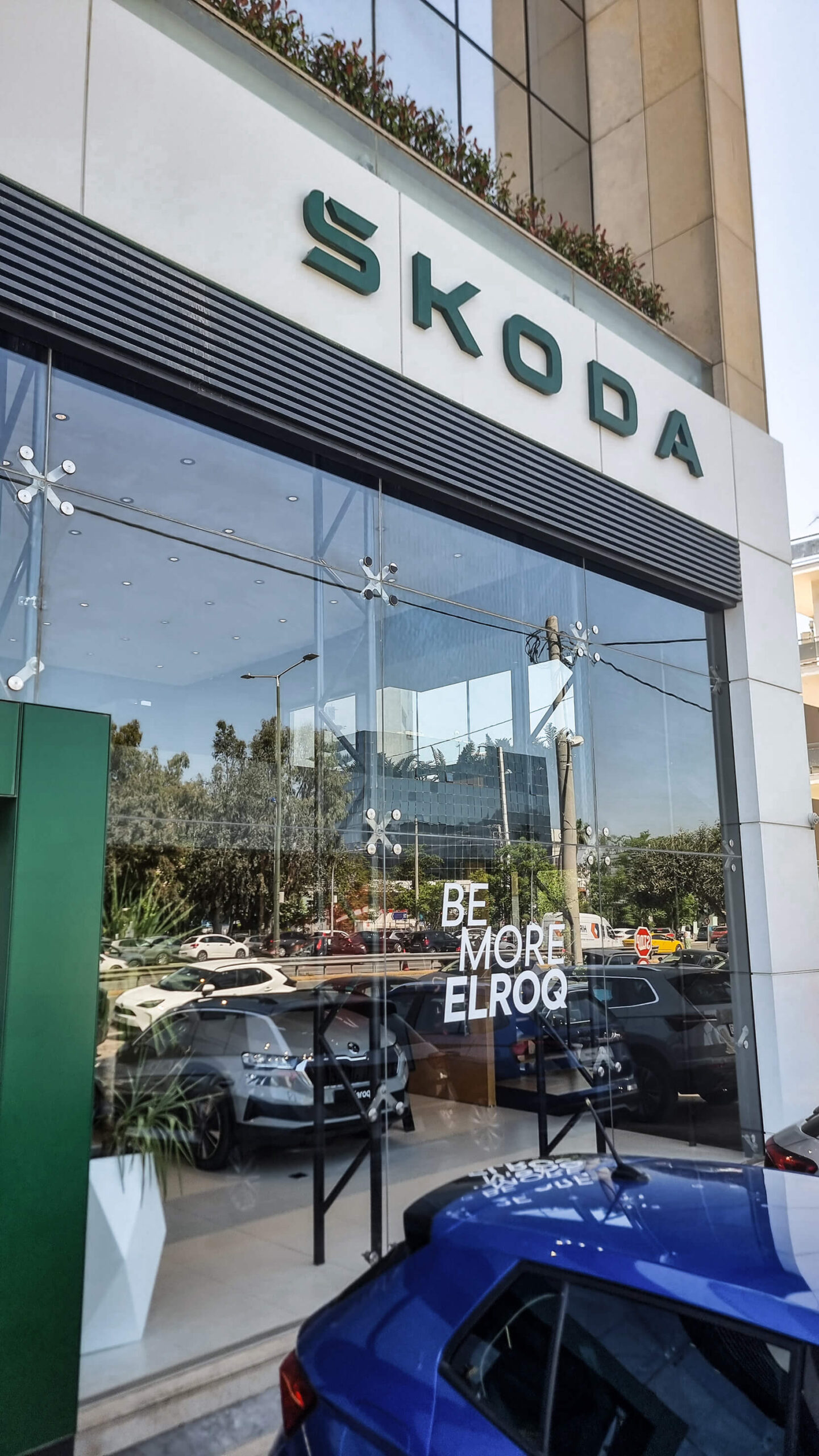 Μελέτη και επίβλεψη SKODA showroom Αθήνα