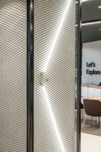 Μελέτη και επίβλεψη SKODA showroom Αθήνα
